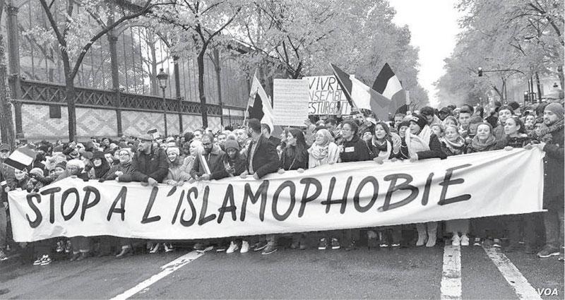 முஸ்லிம்களுக்கு எதிரான பிரான்ஸின் வெறுப்புணர்வு-France-Against-Muslims
